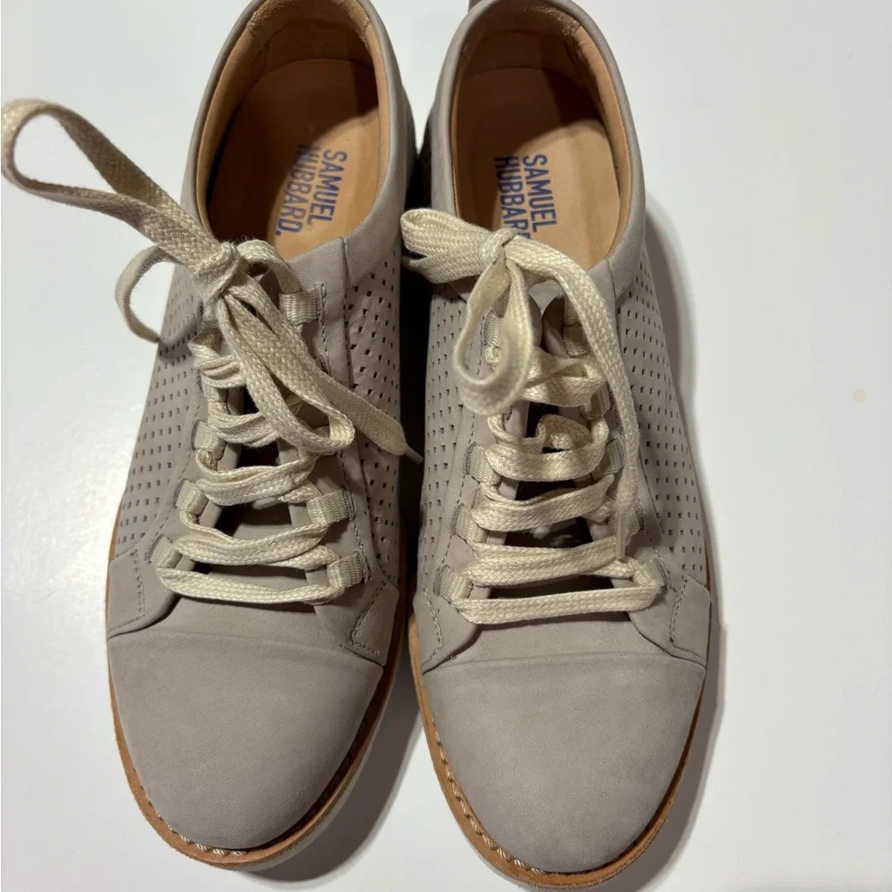 Samuel Hubbard Wanderer Sneaker in light beige Women’s size U.S 6.5/37EU